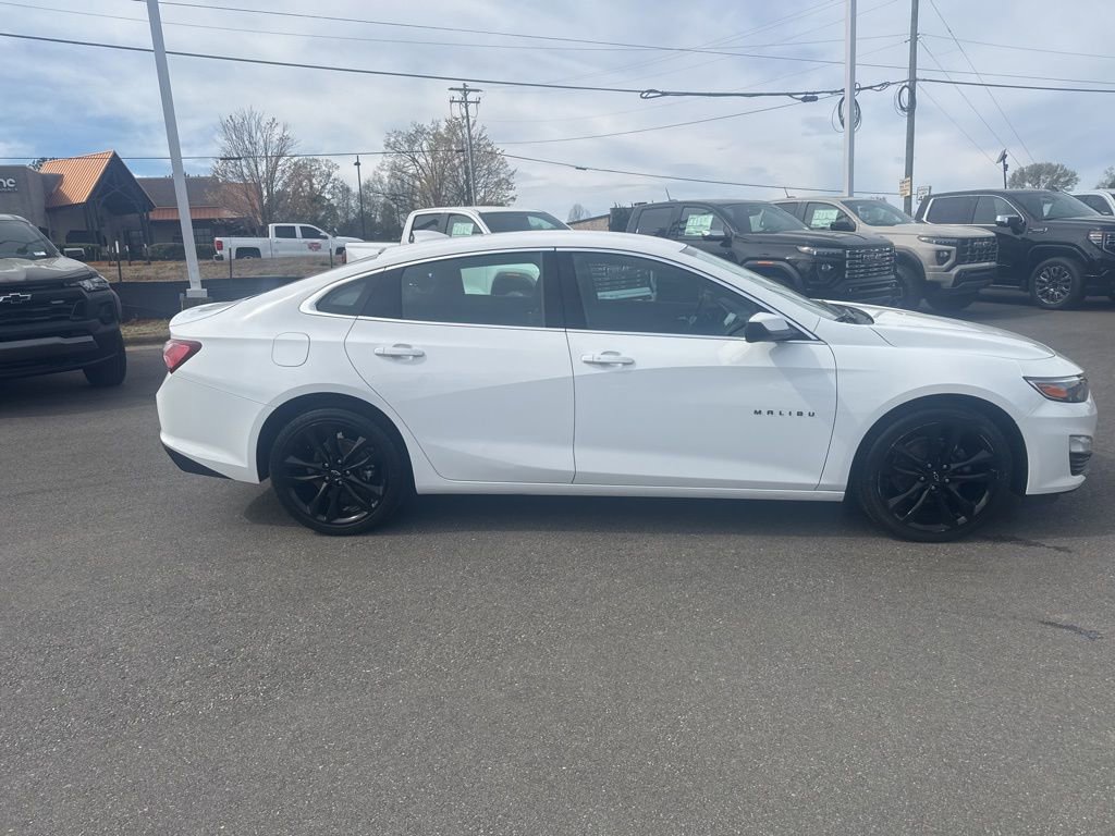 Used 2024 Chevrolet Malibu LT w/ Sport Edition image 6