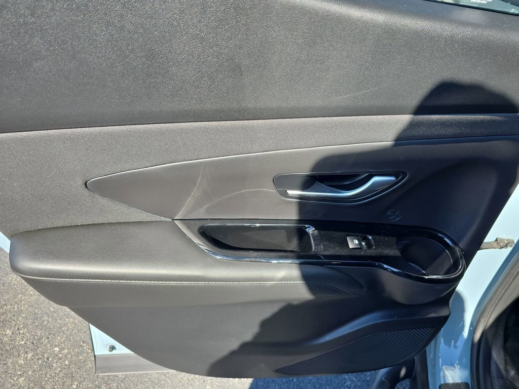 Used 2022 Hyundai Santa Cruz Limited image 8