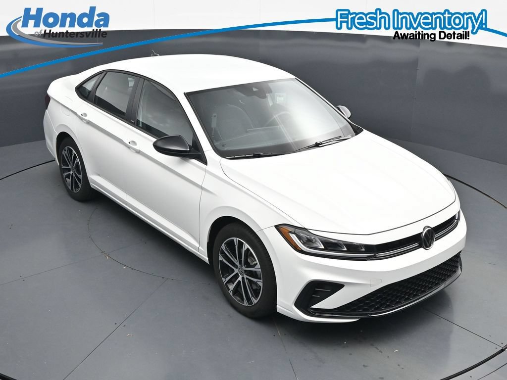 Used 2025 Volkswagen Jetta Sport FWD image 16