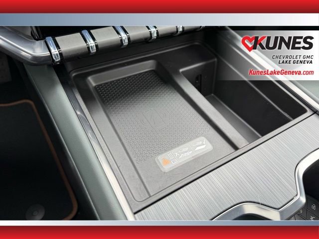 New 2026 GMC Acadia AT4 w/ Luxury Package image 32