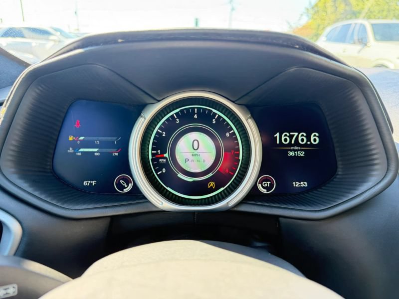 Used 2020 Aston Martin DB11 Coupe RWD image 19