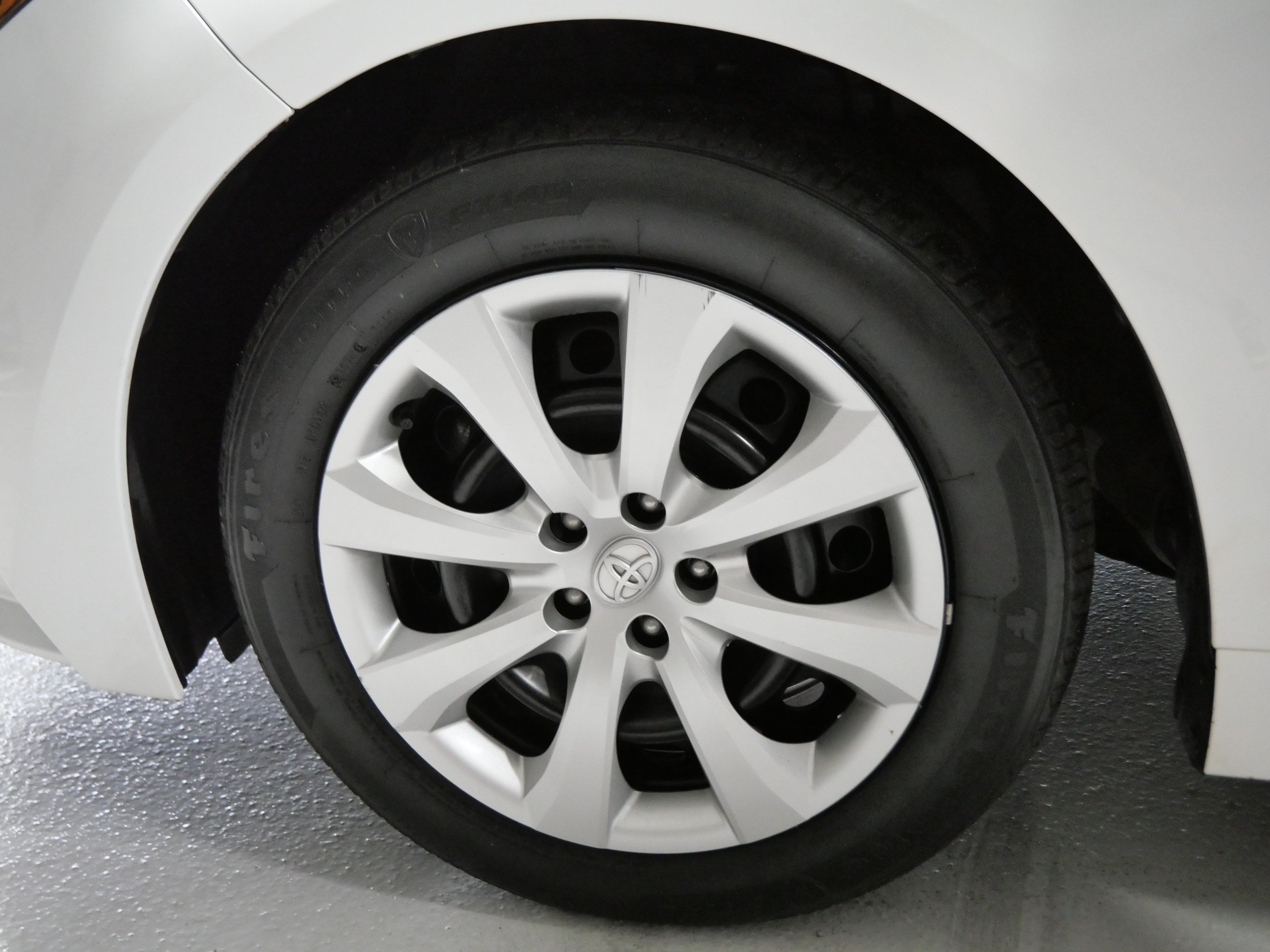 Certified 2025 Toyota Corolla LE FWD image 16