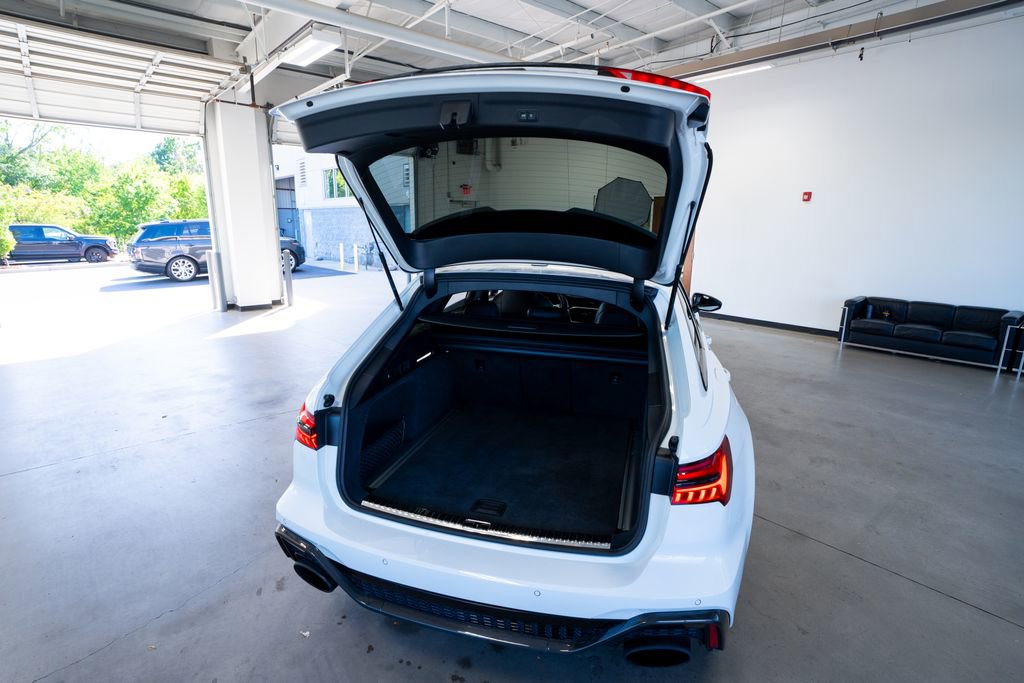 Used 2021 Audi RS 6 w/ Carbon Optic Package image 57