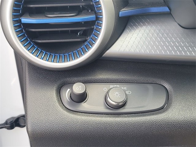 Certified 2025 Chevrolet Trax LS image 23