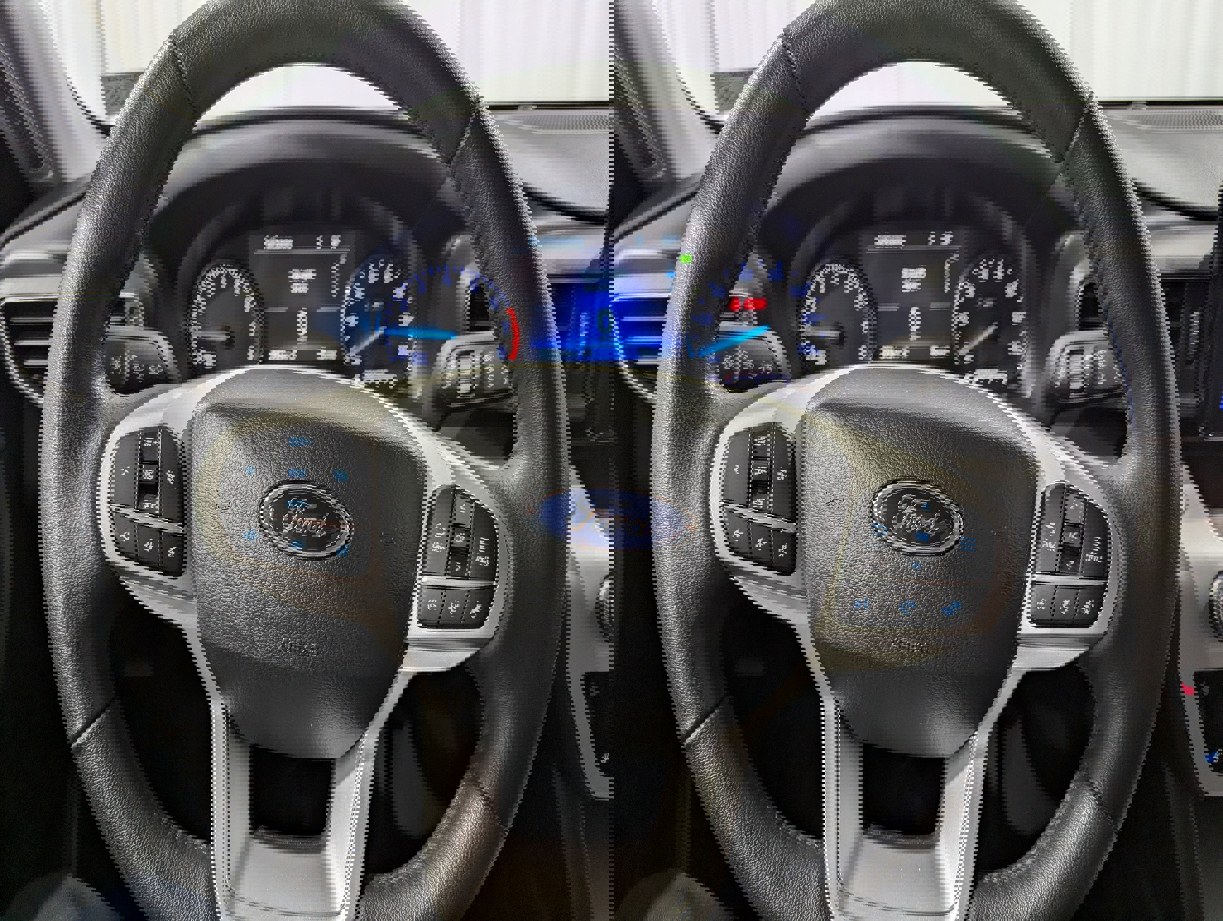 Used 2023 Ford Explorer XLT w/ Equipment Group 202A image 18