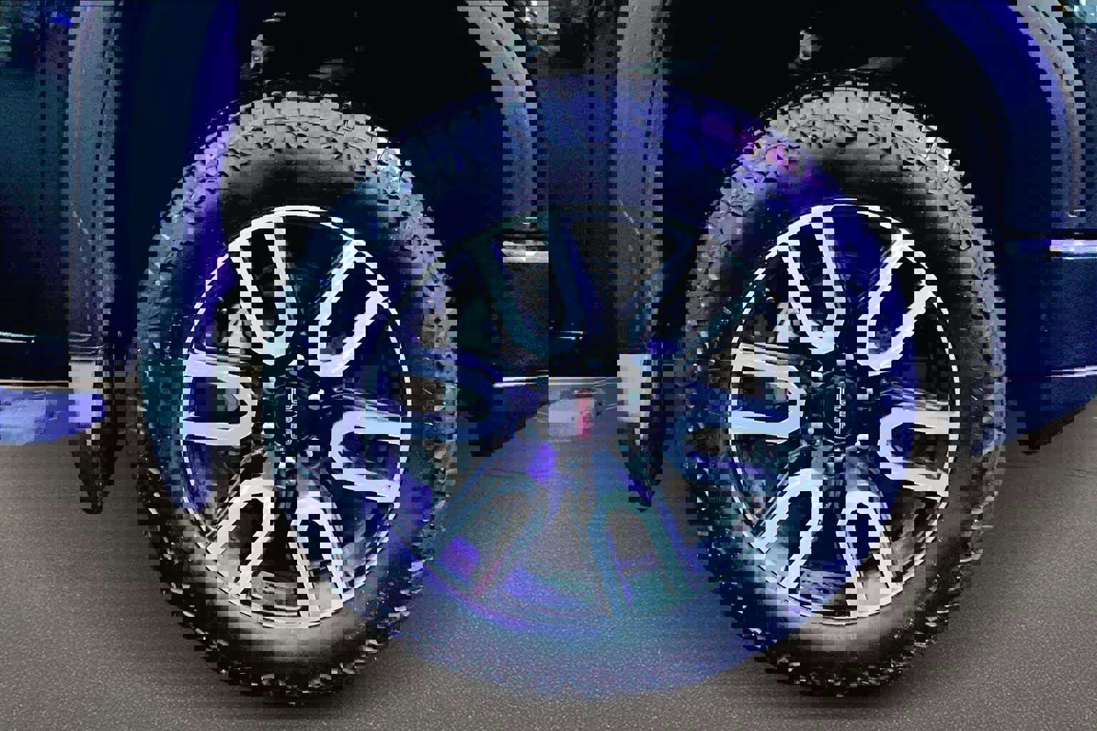 Used 2022 GMC Sierra 1500 AT4 w/ AT4 Premium Package image 34