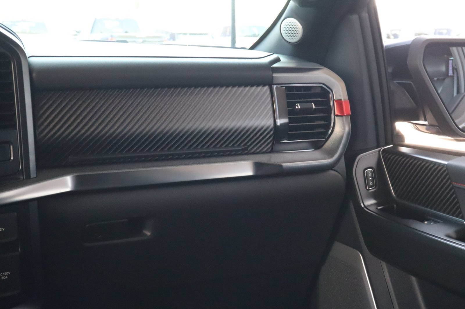 Used 2024 Ford F150 Raptor AWD/4WD image 32