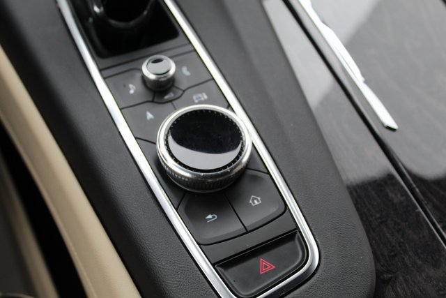 Used 2022 Cadillac Escalade Premium Luxury image 28
