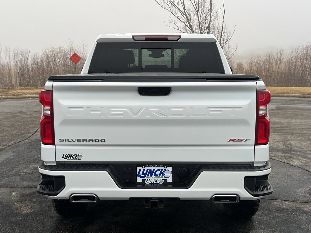 Used 2024 Chevrolet Silverado 1500 RST w/ Convenience Package II image 3