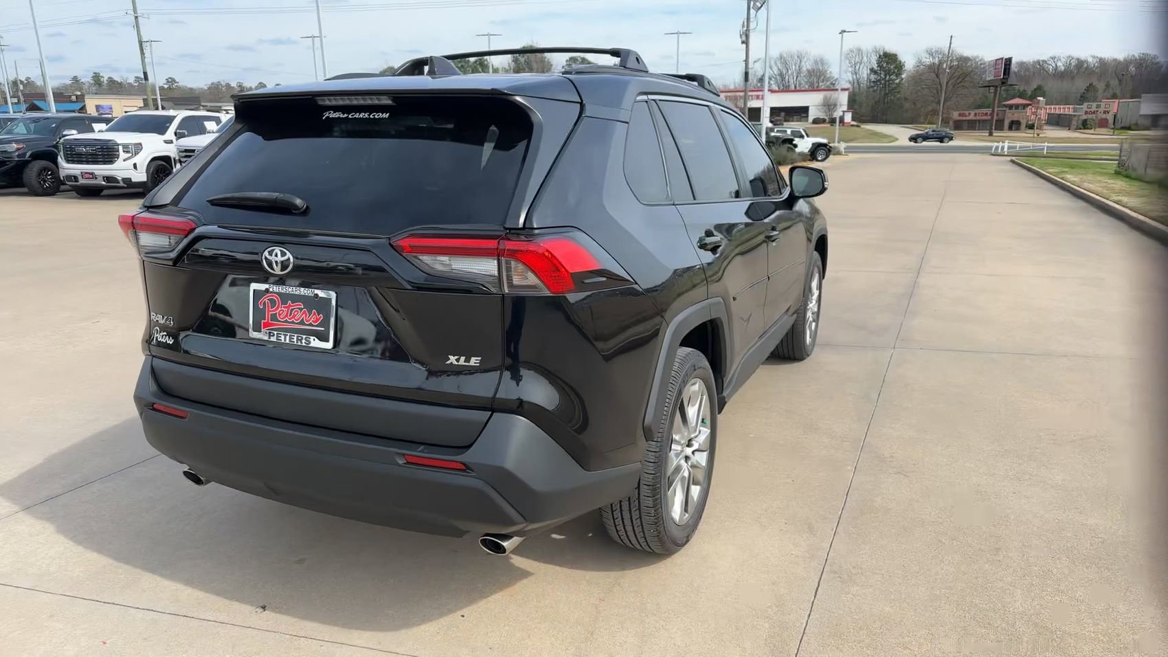 Used 2021 Toyota RAV4 XLE Premium image 8
