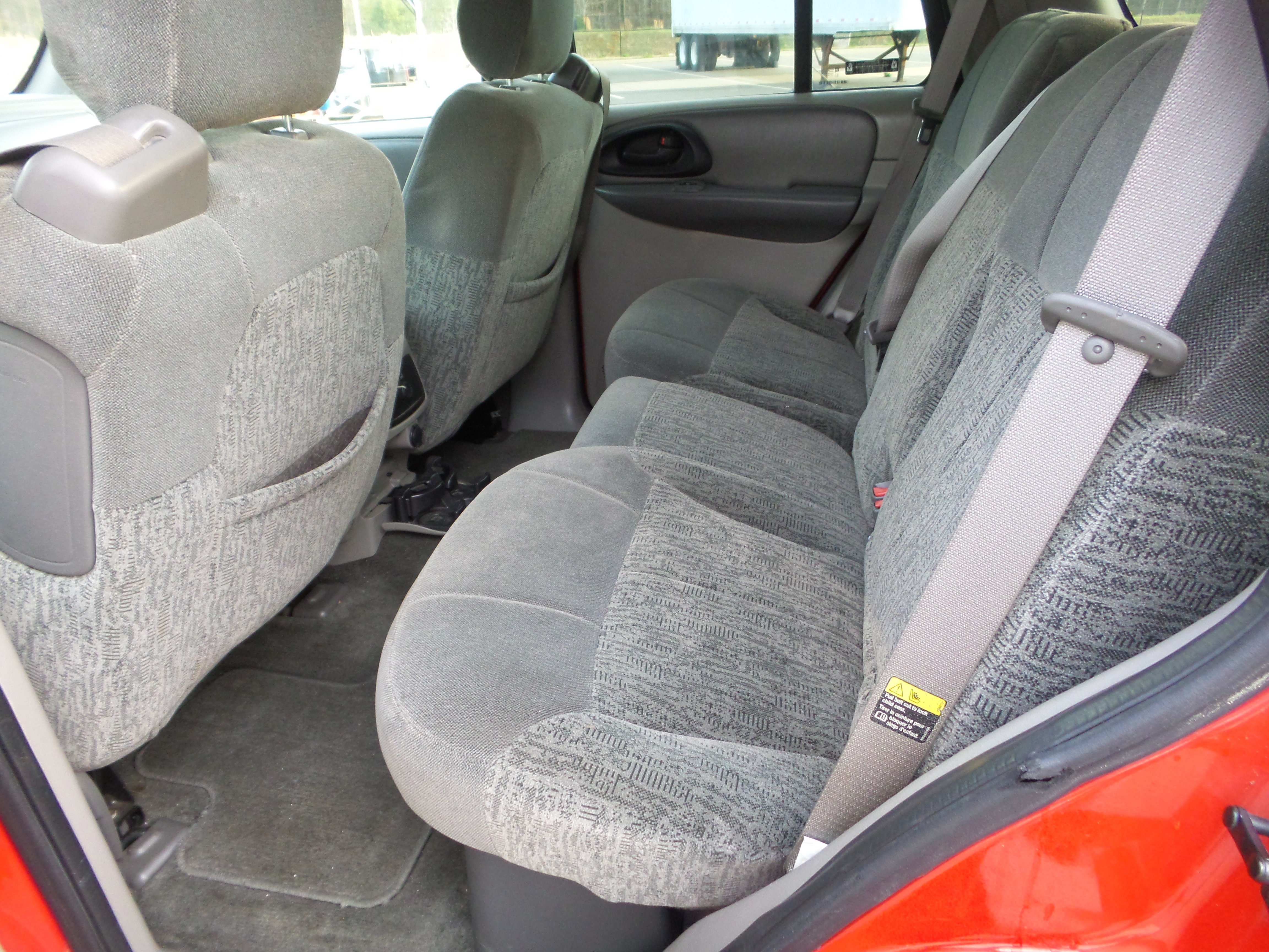 Used 2002 Chevrolet TrailBlazer LS w/ Preferred Equipment Group RWD image 45