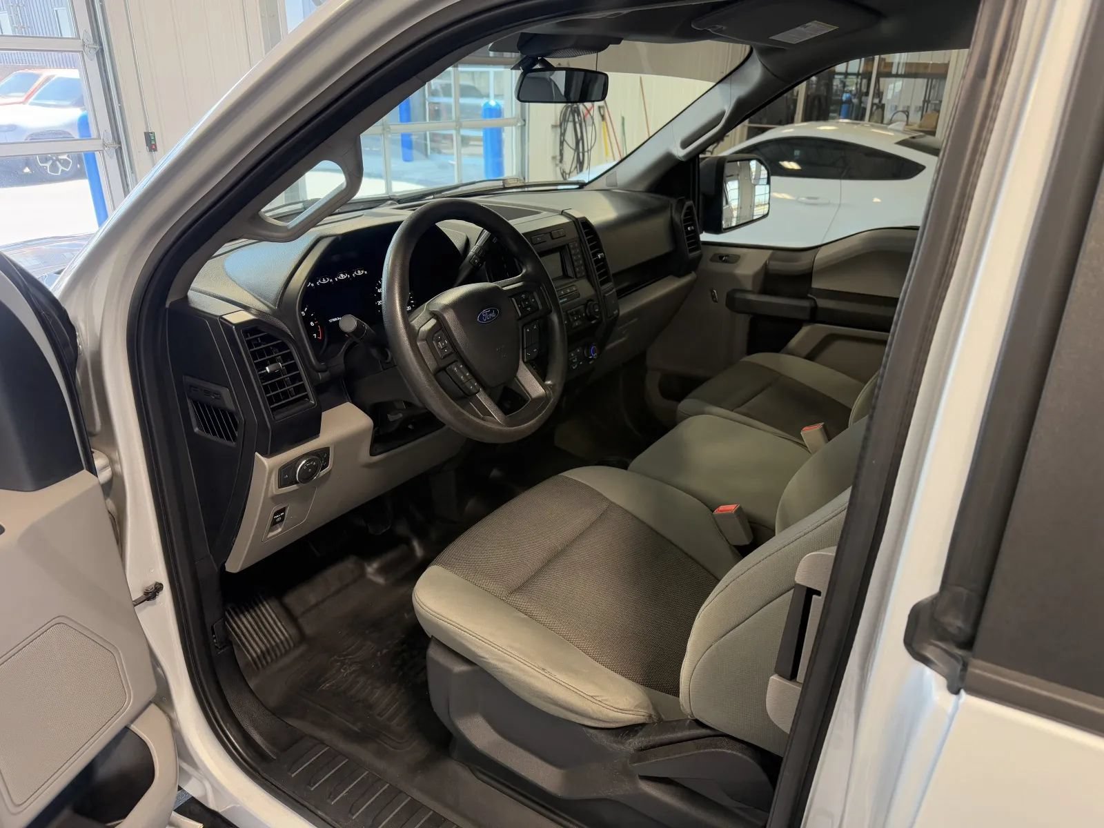 Used 2019 Ford F150 XL w/ Equipment Group 101A Mid AWD/4WD image 9