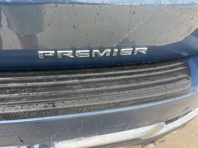 New 2026 Chevrolet Suburban Premier RWD image 10