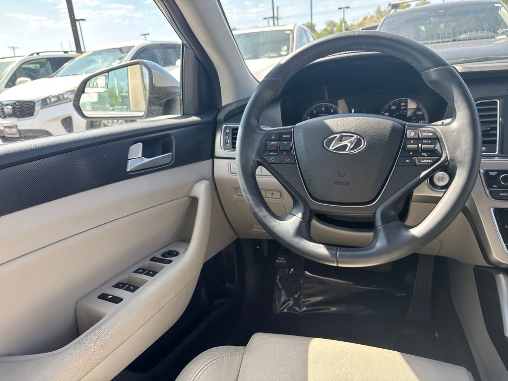 Used 2016 Hyundai Sonata Sport w/ Option Group 1V FWD image 28