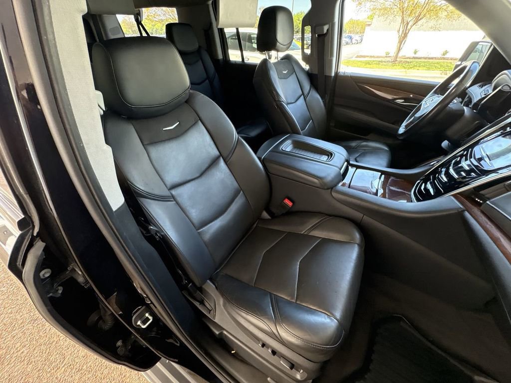 Certified 2020 Cadillac Escalade ESV Premium Luxury w/ Escalade Sport Edition image 29
