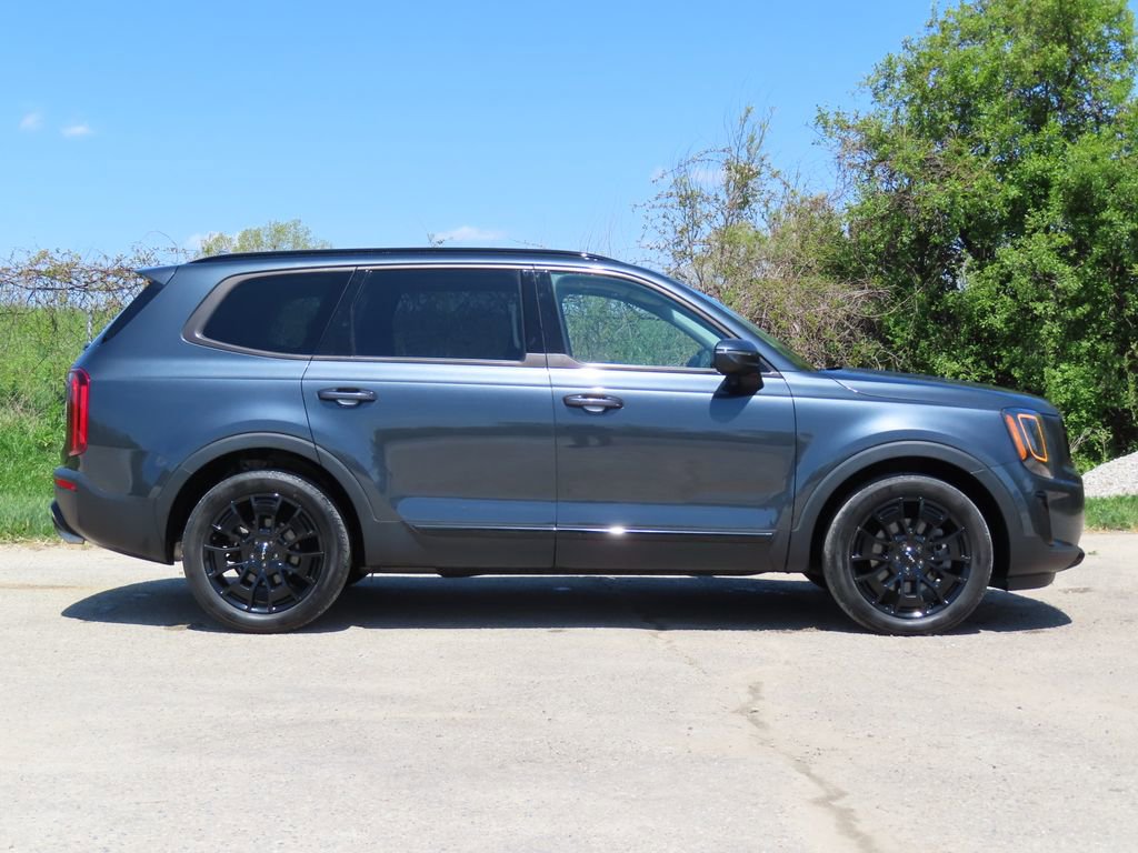 Used 2022 Kia Telluride EX w/ EX Premium Package AWD/4WD image 2