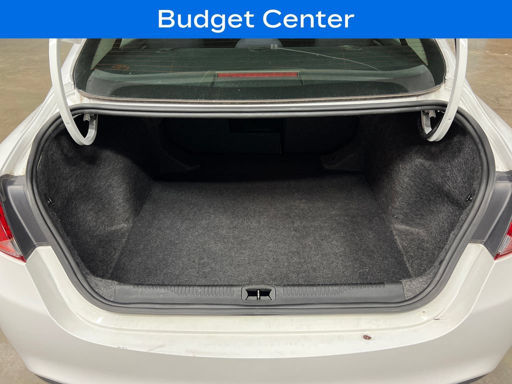 Used 2015 Chrysler 200 Limited w/ Convenience Group FWD image 11
