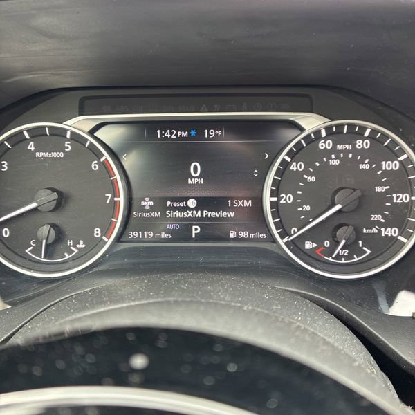 Used 2021 Nissan Rogue SV w/ Premium Package image 14