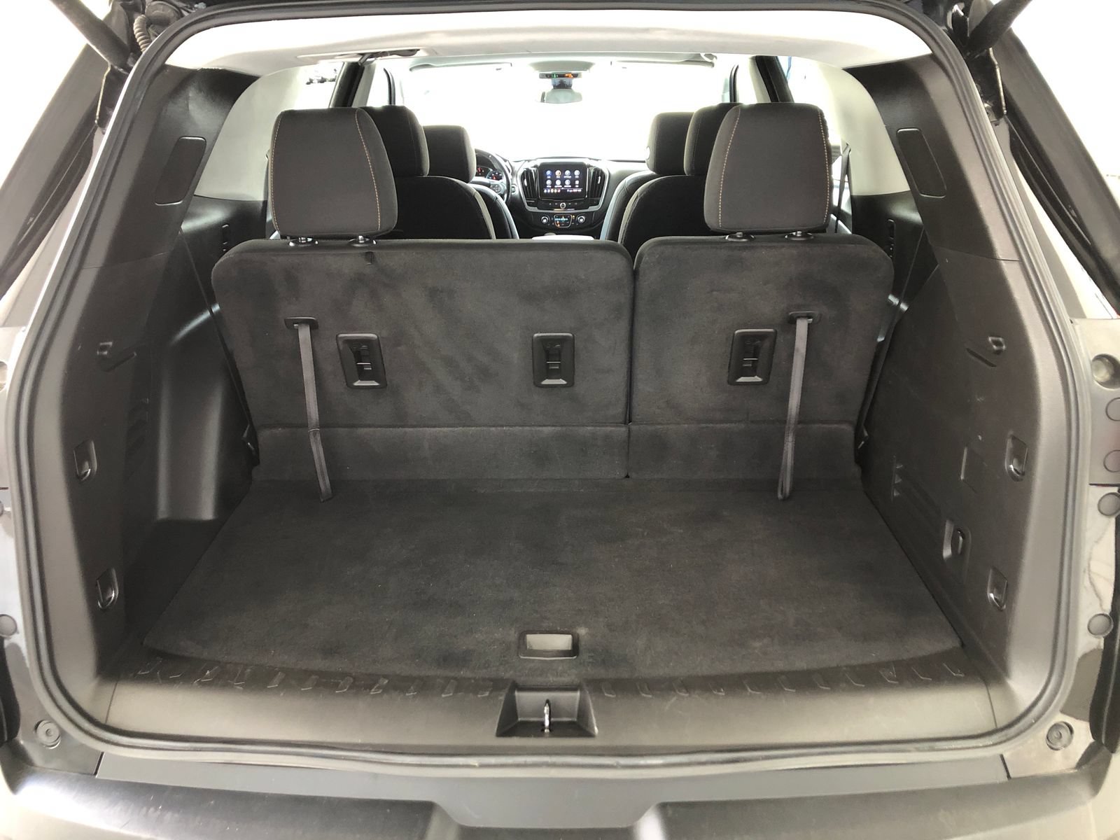 Used 2021 Chevrolet Traverse LT AWD/4WD image 8