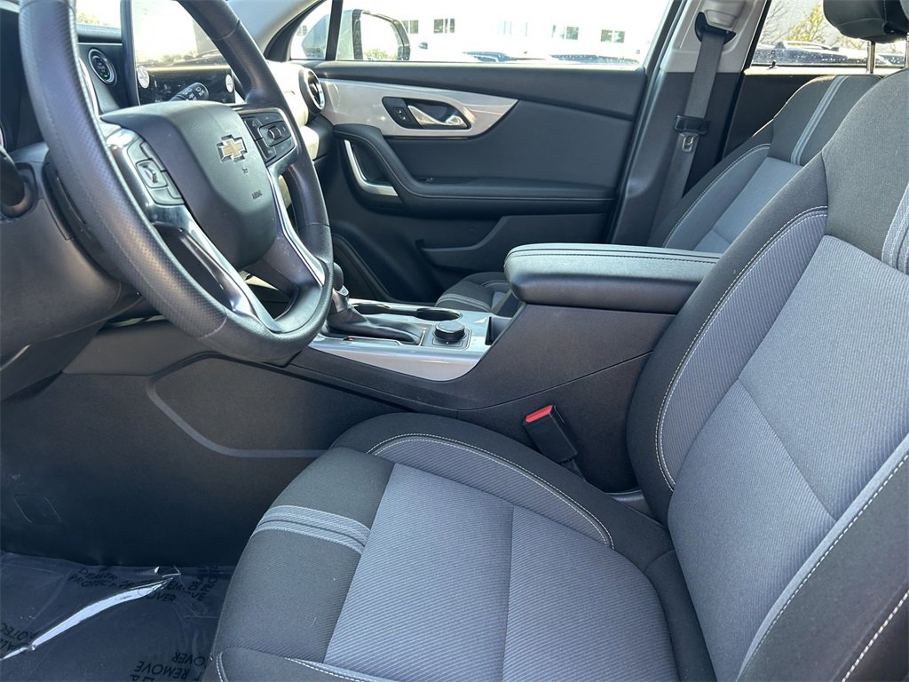 Used 2025 Chevrolet Blazer LT image 12