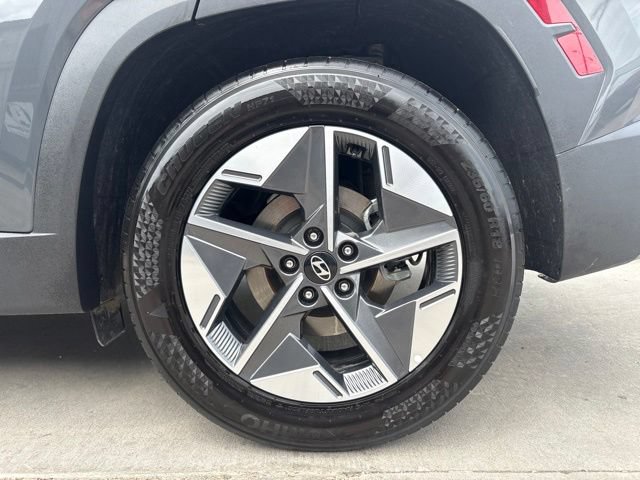 Used 2025 Hyundai Tucson SEL FWD image 9