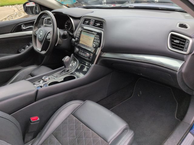 Used 2016 Nissan Maxima SR w/ Midnight Edition FWD image 31