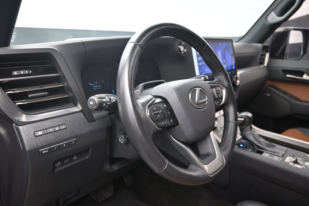 Certified 2024 Lexus GX 550 w/ Accessory Package (31) AWD/4WD image 12