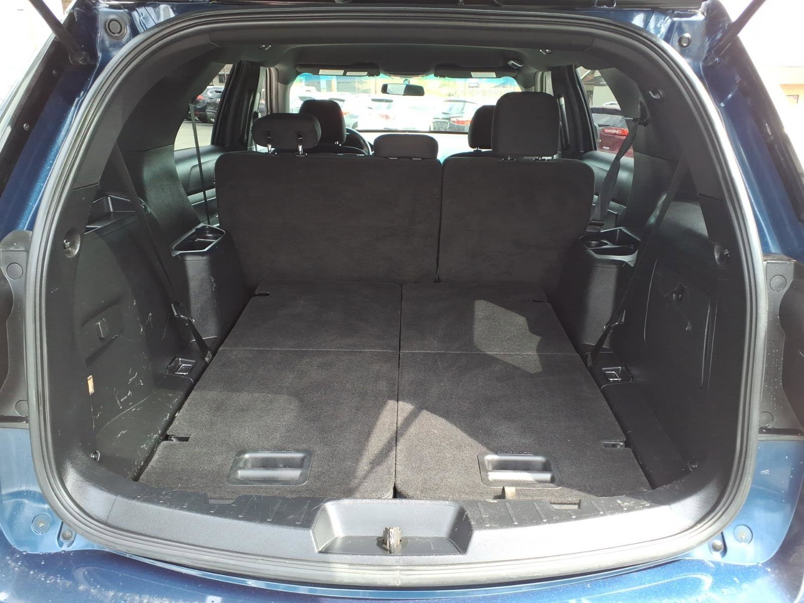 Used 2016 Ford Explorer XLT FWD image 11