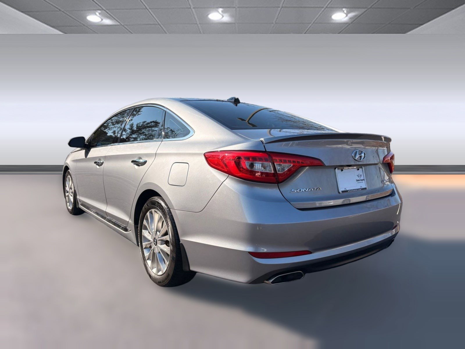 Used 2015 Hyundai Sonata Limited w/ Option Group 05 image 3