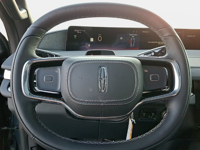 New 2027 Lincoln Navigator Reserve AWD/4WD image 16