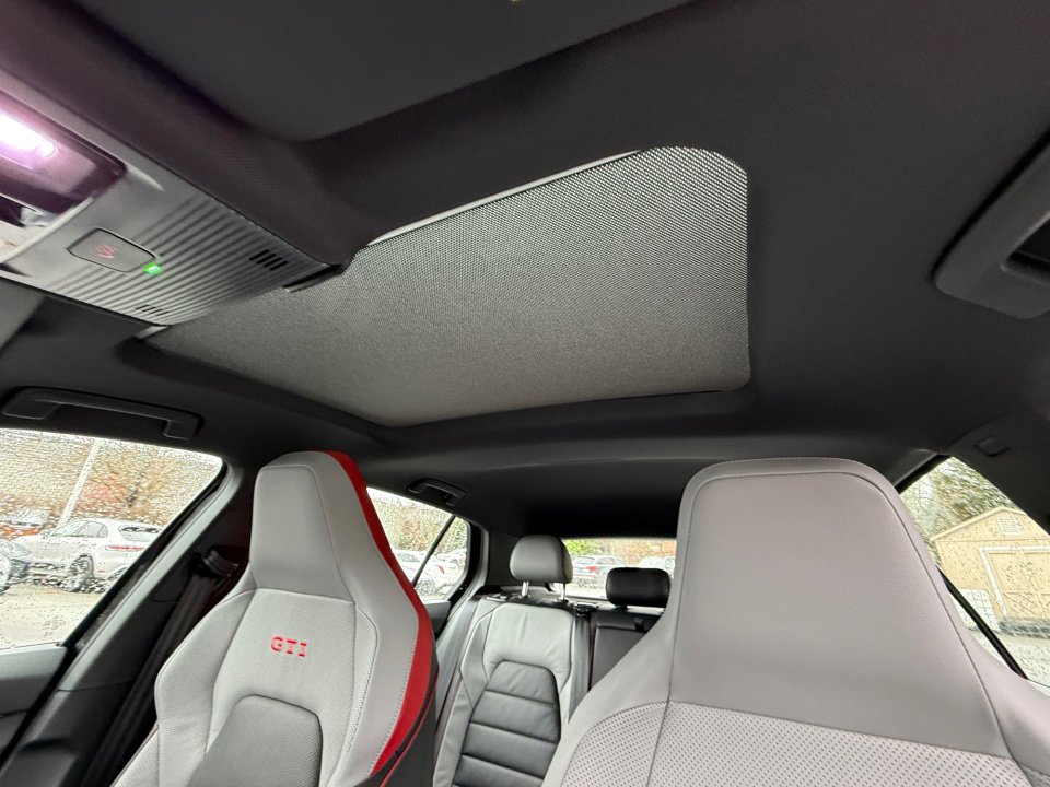 New 2026 Volkswagen GTI SE image 21