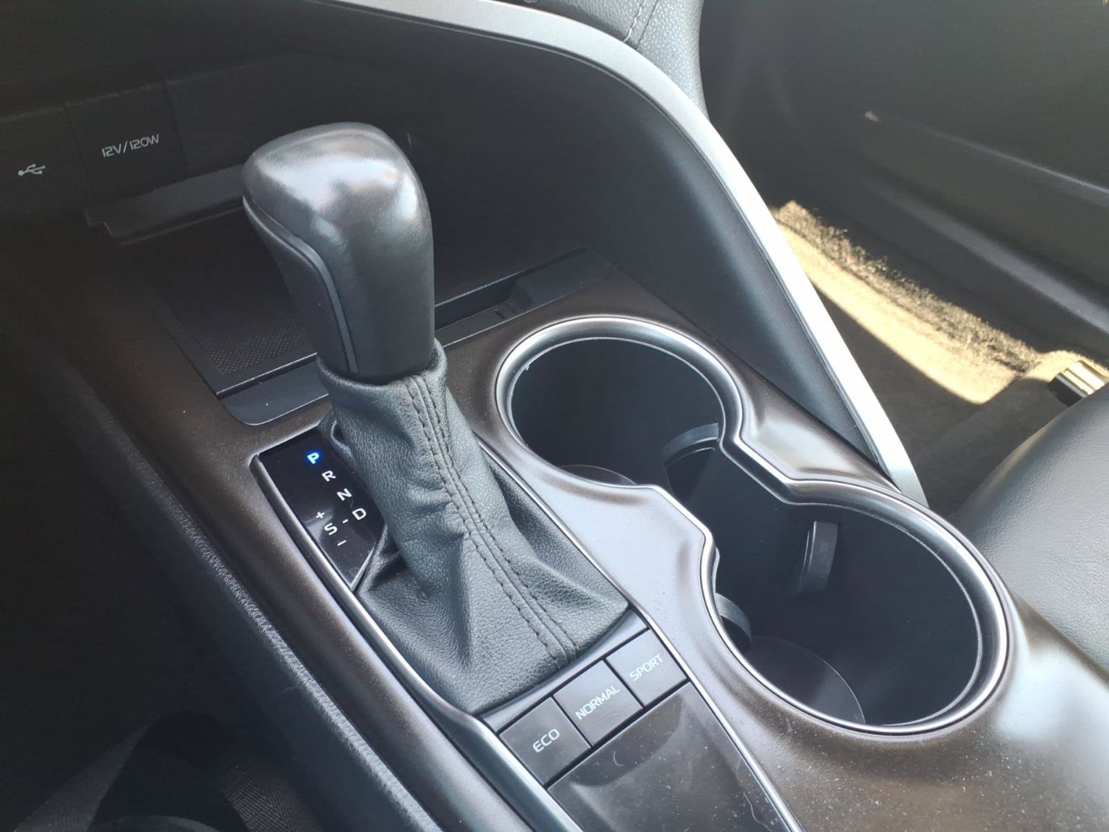 Used 2023 Toyota Camry SE w/ Convenience Package FWD image 19