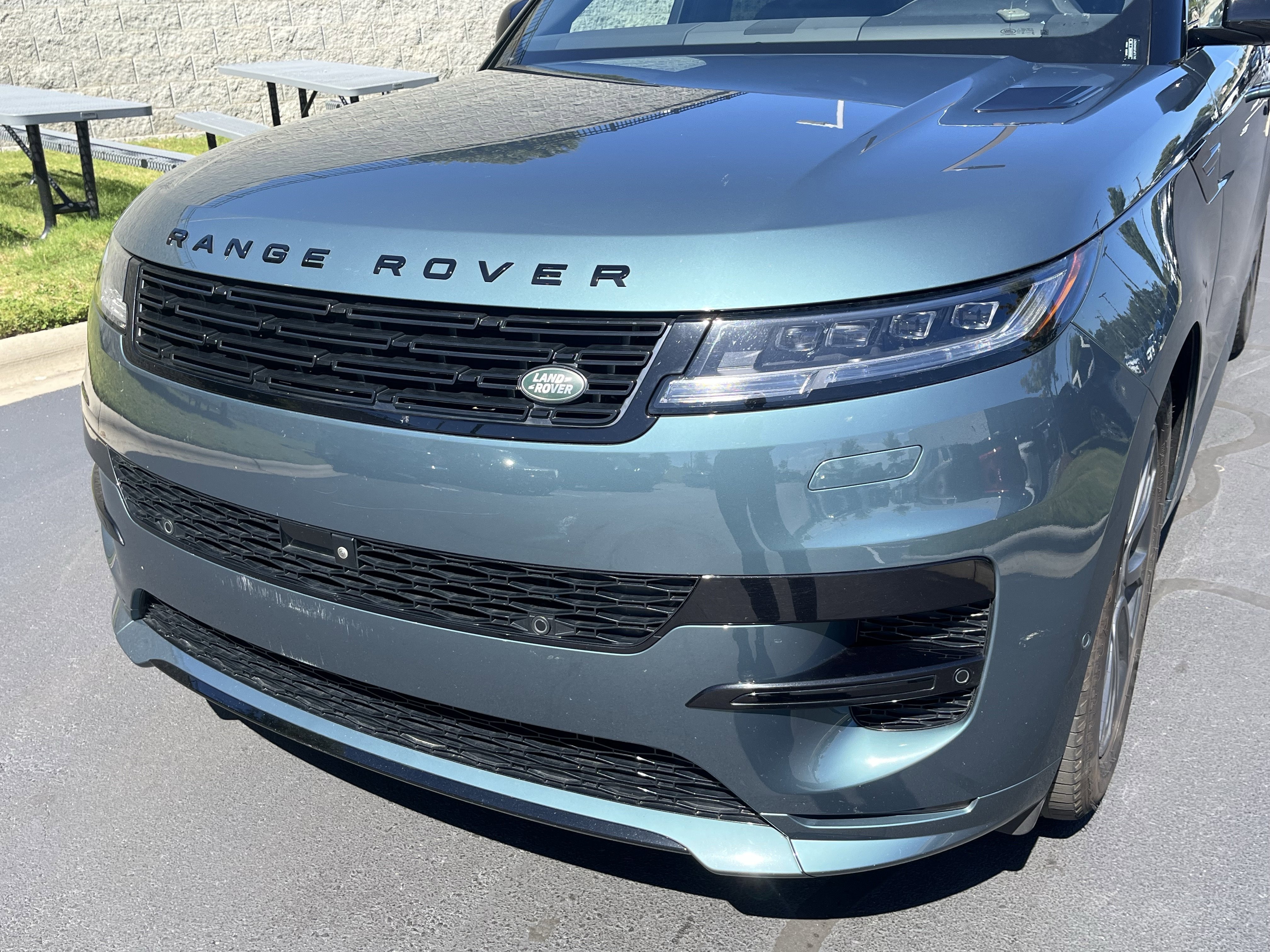 Used 2024 Land Rover Range Rover Sport Dynamic SE image 11
