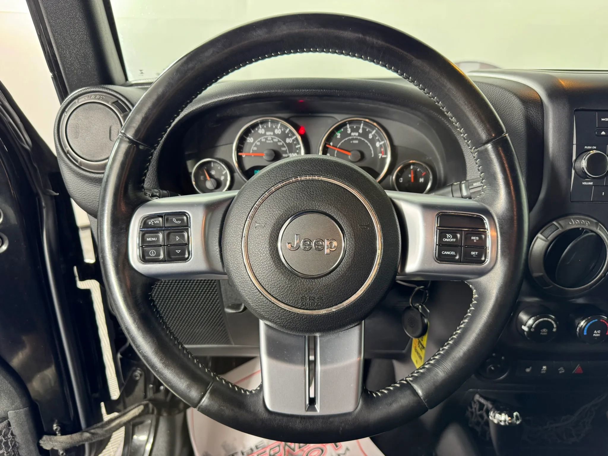 Used 2018 Jeep Wrangler Unlimited Sport AWD/4WD image 13