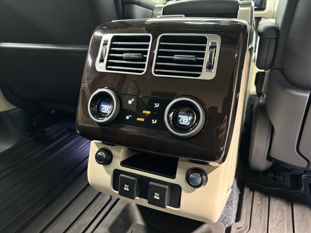 Used 2020 Land Rover Range Rover Long Wheelbase HSE image 38