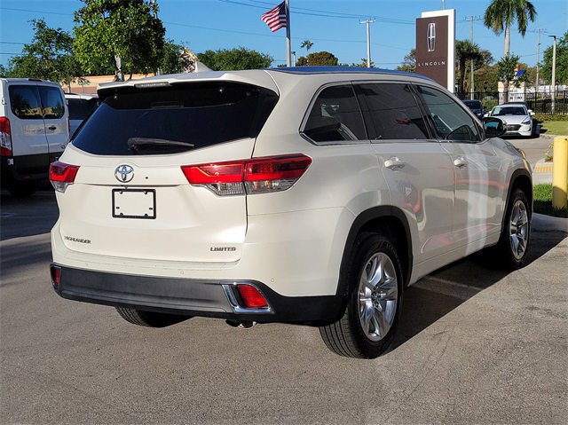Used 2019 Toyota Highlander Limited image 6