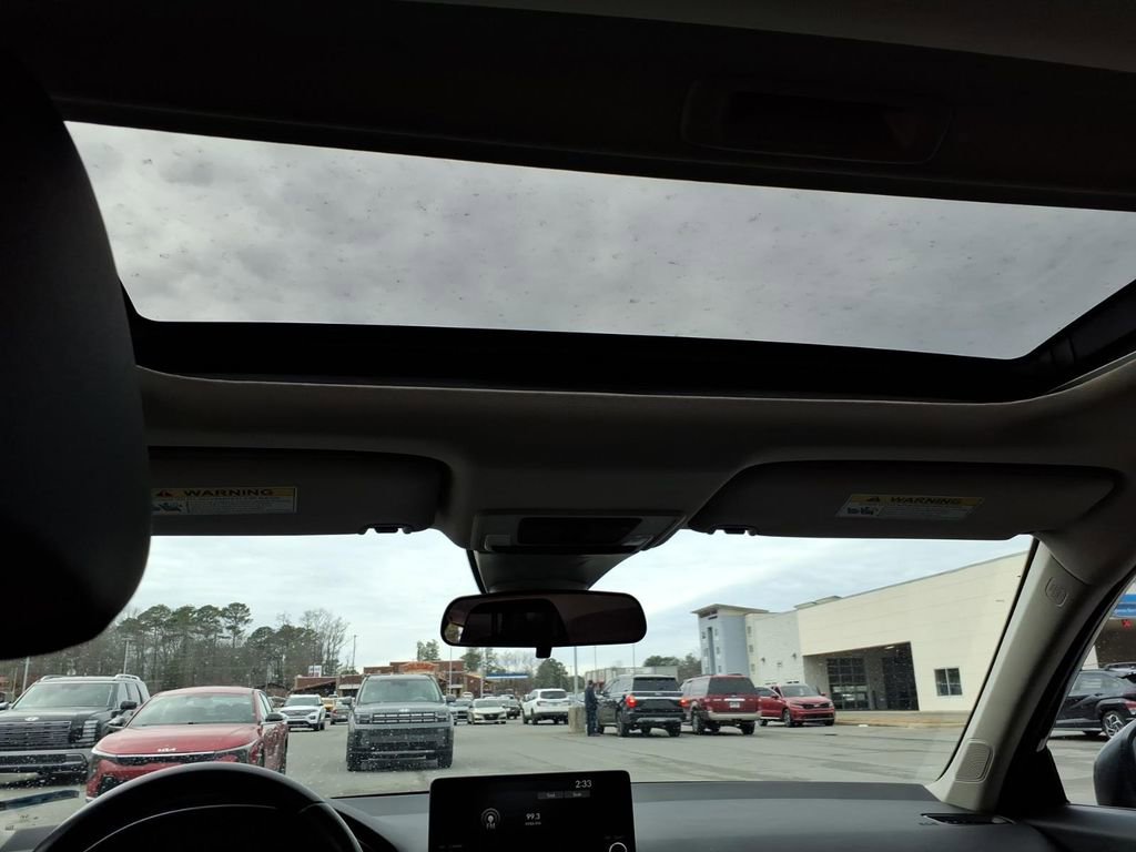 Used 2024 Honda Civic EX-L image 9