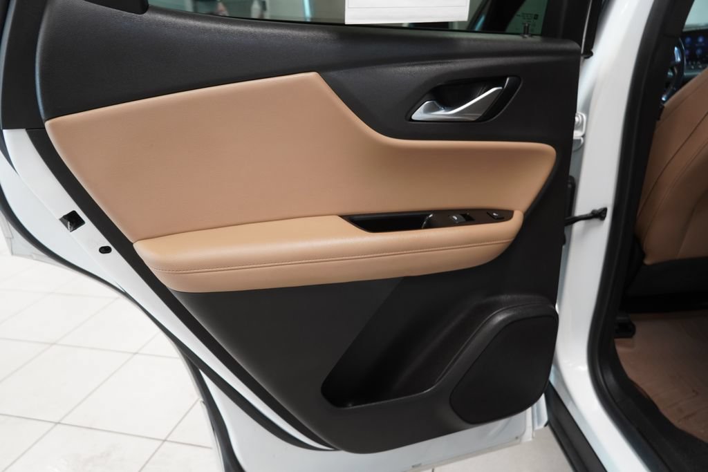 Used 2019 Chevrolet Blazer Premier w/ Sun and Wheels Package FWD image 26