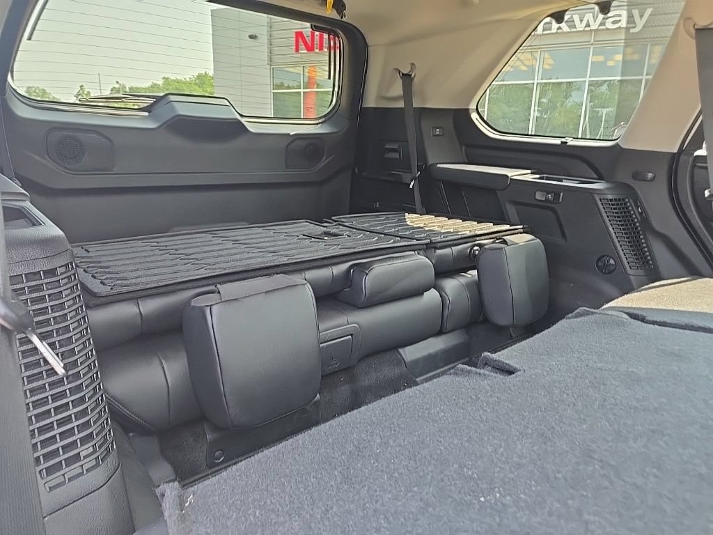 Used 2024 Toyota Sequoia Limited AWD/4WD image 35