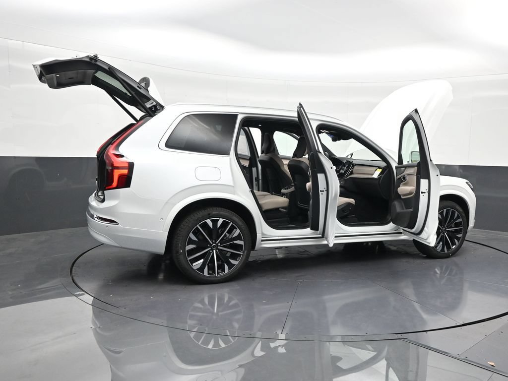 New 2026 Volvo XC90 T8 Plus w/ Protection Package Premier AWD/4WD image 29