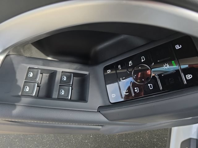 Used 2025 Audi Q5 Premium w/ Convenience Package AWD/4WD image 32