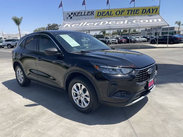 Used 2024 Ford Escape Active AWD/4WD image 2