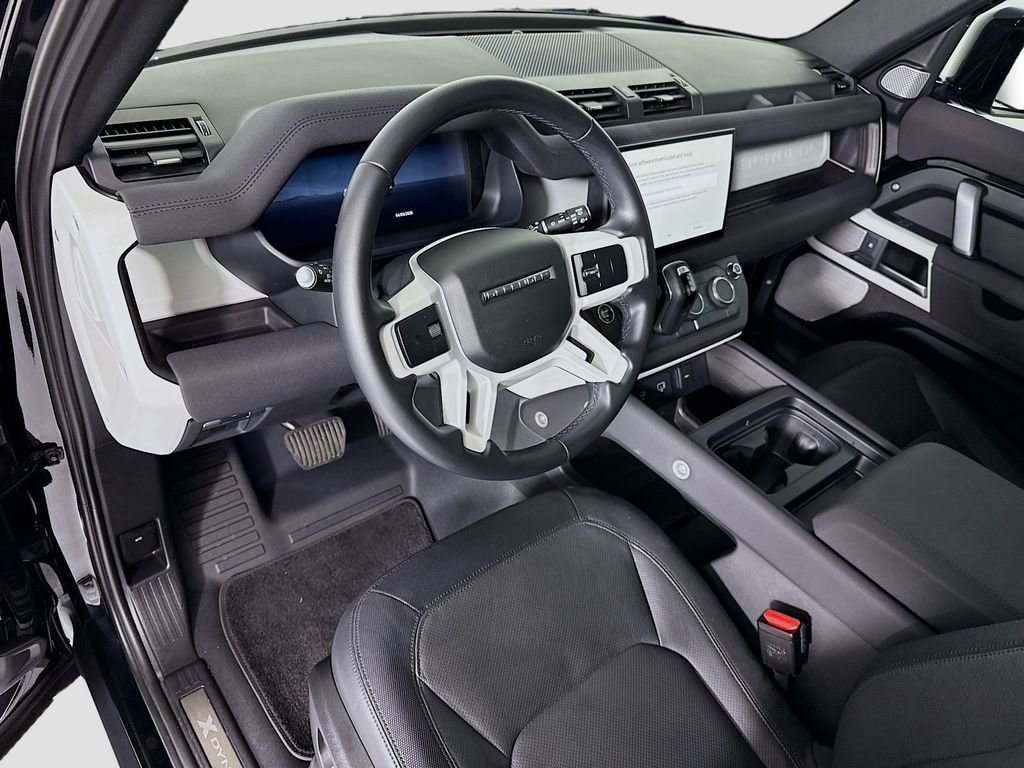 Used 2023 Land Rover Defender 130 X-Dynamic SE image 9