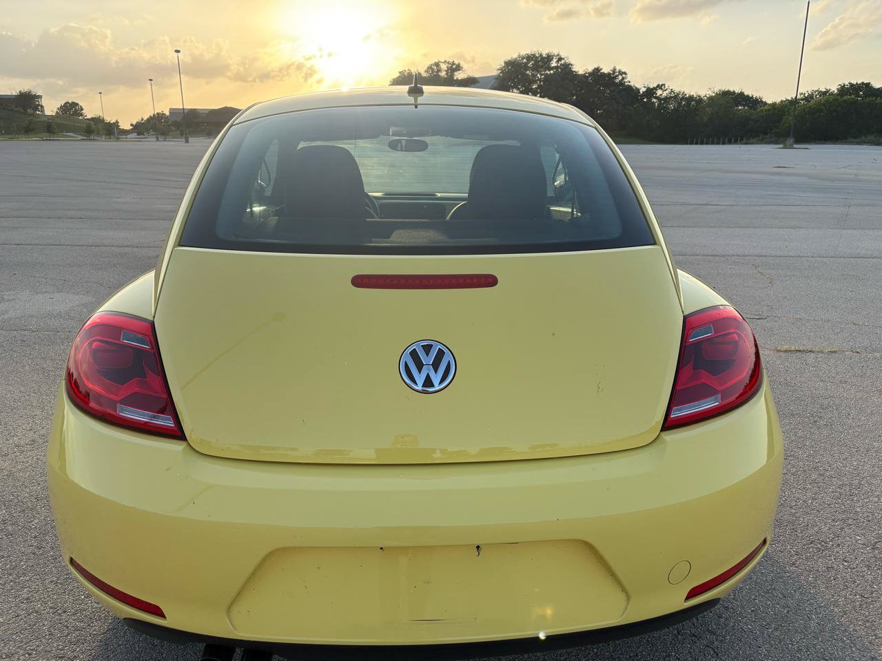 Used 2012 Volkswagen Beetle 2.5 FWD image 43