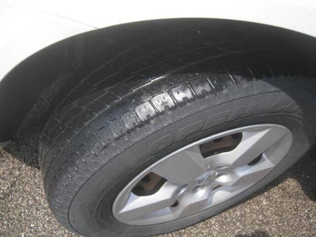 Used 2014 Nissan Rogue S AWD/4WD image 24