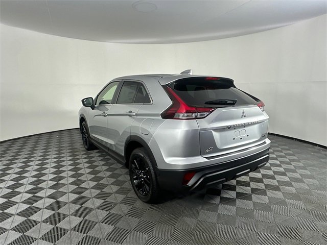 New 2025 Mitsubishi Eclipse Cross LE image 9