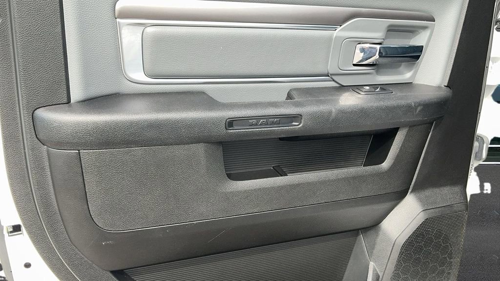 Used 2022 RAM 1500 Classic SLT image 15