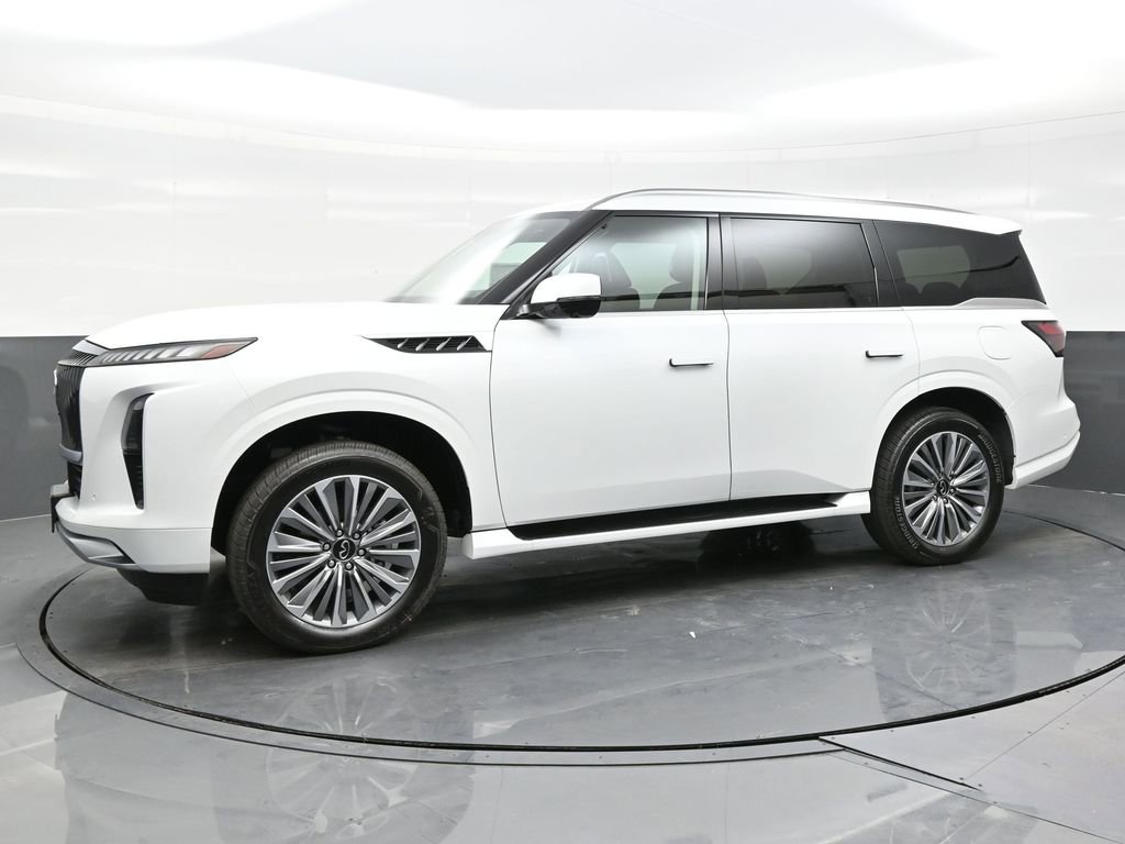 Used 2025 INFINITI QX80 Sensory image 3