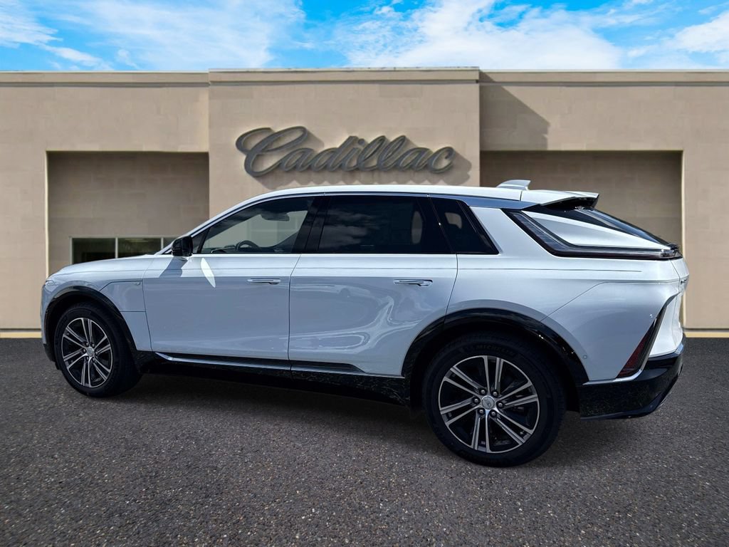 New 2026 Cadillac Lyriq Luxury RWD image 5