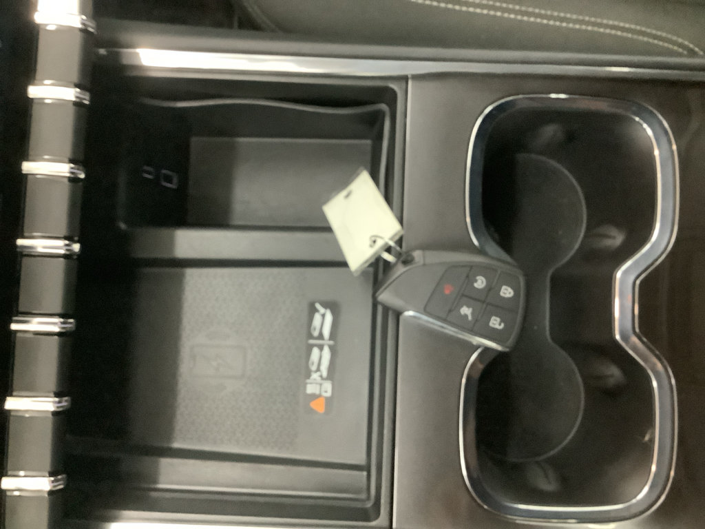 Used 2025 GMC Acadia Elevation FWD image 20